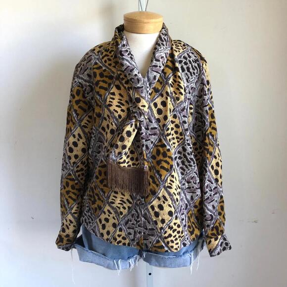 Vintage 90s Cheetah Print Blouse with Scarf Detail, M/L - Picture 7 of 10
